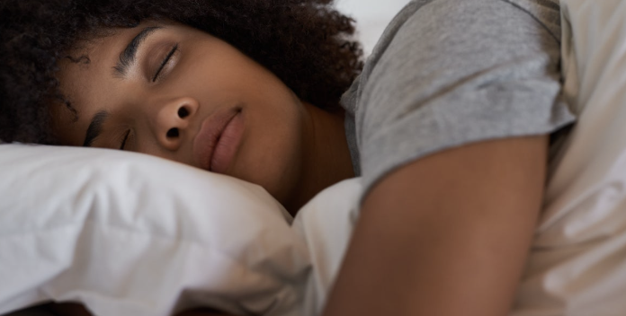 EXPERT COMMENTARY: This is how much sleep you need, according to your age